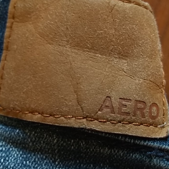Aero jeans high rise curvy jegging. - Picture 4 of 13